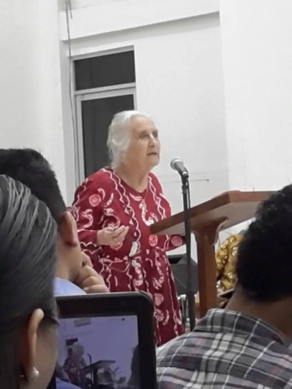 Marie-Claire Barth Membawakan Kuliah Umum Di STT Jakarta