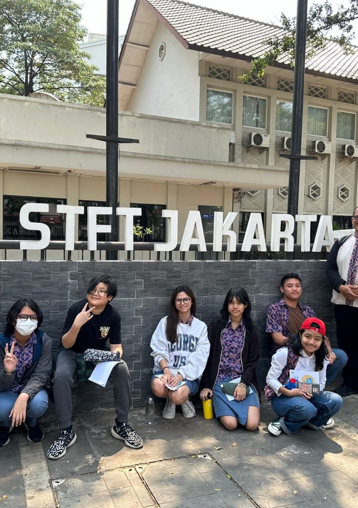 Kunjungan Sekolah Cikal ke STFT Jakarta