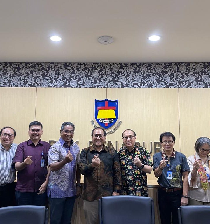 Kunjungan Ketua STFT Jakarta ke Yayasan BPK Penabur