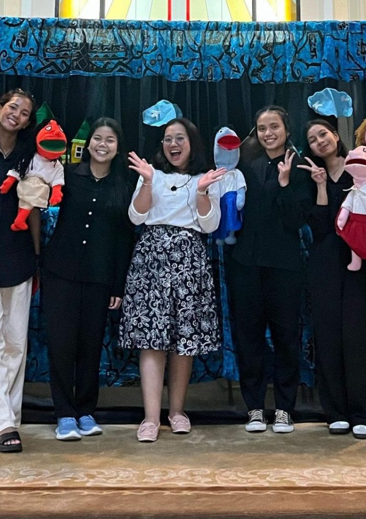 Pelayanan Tim Panggung Boneka STFT Jakarta di GKI Kepa Duri